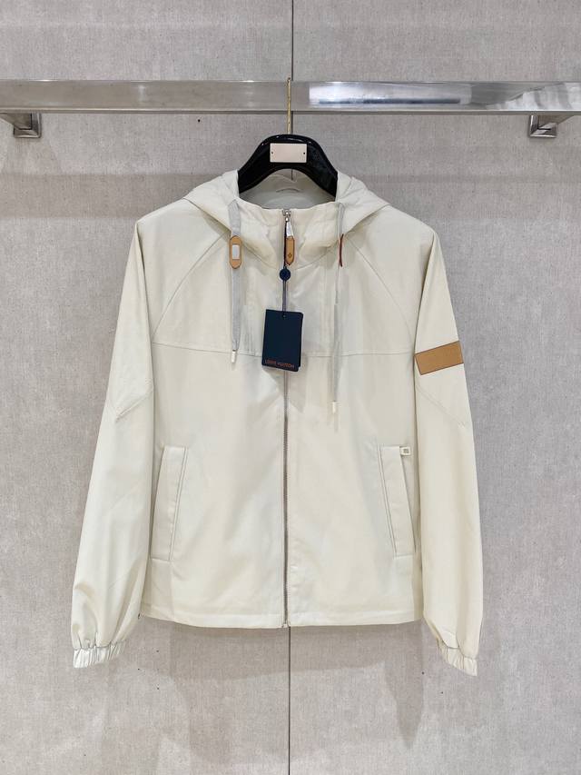 New Arrival. Same style as the LV official website, complete with all three tags