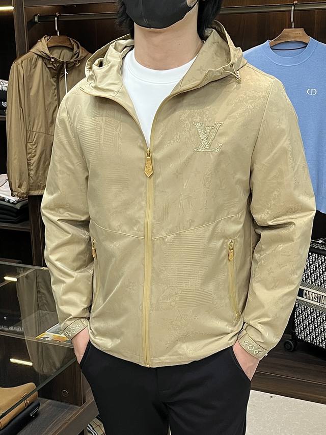Featured item: Louis Vuitton hooded jacket, early autumn 2025 style. A popular a