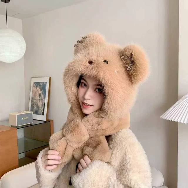 Chanel香奈儿毛茸茸可爱小熊耳朵蝴蝶结毛绒帽子围脖一体两件套加厚保暖雷锋帽