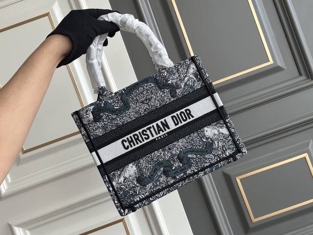 双十一活动 原价8 全新货 小号托特包 特价商品不退不换 Size：26.5×21×14Cm