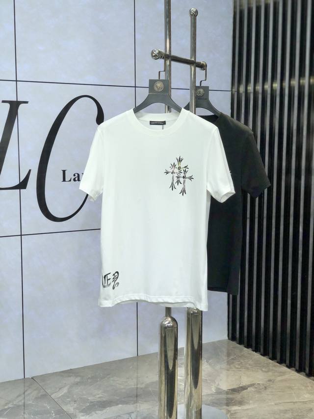 克罗心 2025早春新款首发最新款短袖圆领T恤 高端订制 设计前卫时尚！高端定制高支棉面料.手感柔软.穿着舒适.级别精致车线.做工精细.上身效果无敌帅气！型男必