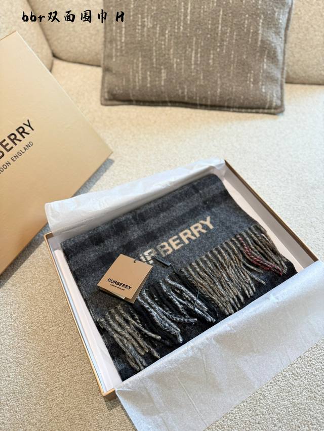 Burberry经典款明星同款驼色格纹羊绒围巾，2025版标，尺寸168*30Cm，官网6260￥p