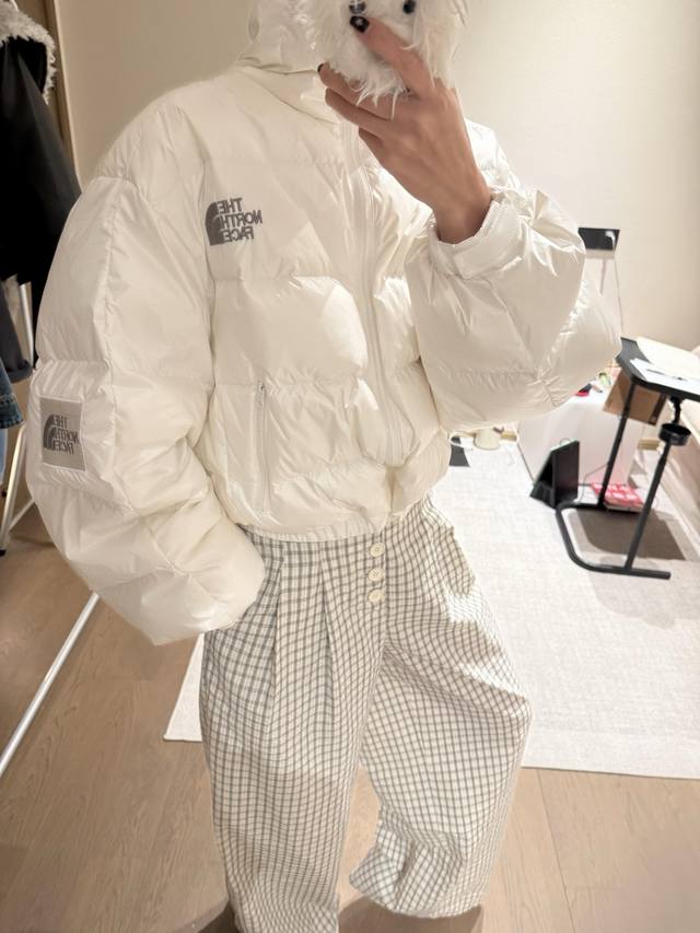 棉服外套 北面家 25秋冬Logo刺绣短款棉服外套 颜色:1色 码数:F 棉服外套 北面家 25秋冬Logo刺绣短款棉服外套 颜色:1色 码数:F
