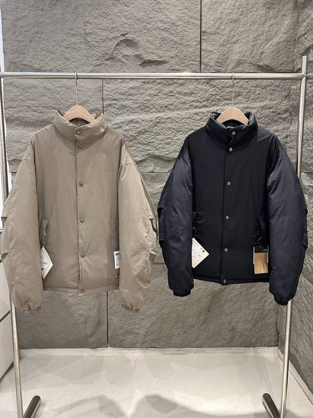 The North Face Alteration Sierra 北面日版面包羽绒服 哑光材质面料,减少运动风,多了一些城市休闲感。表料使用经过防水加工,轻量化 The North Face Alteration Sierra 北面日版面包羽绒服 哑光材质面料,减少运动风,多了一些城市休闲感。表料使用经过防水加工,轻量化