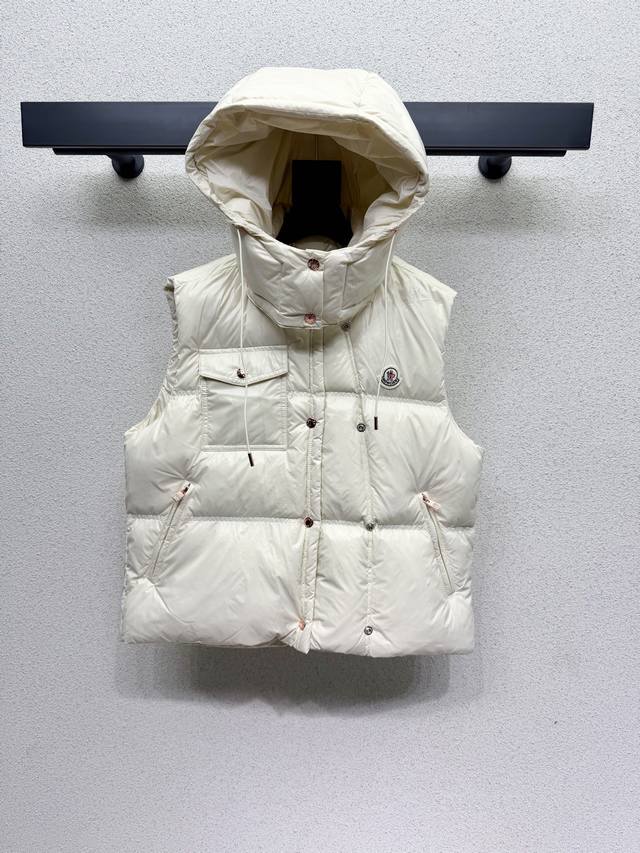 蒙口羽绒服马甲外套 低调又高级 经典造型 超保暖柔软细腻巨保暖的 厚实保暖超有型.冬季必备款 高品质 三色 尺码1.2.3码 蒙口羽绒服马甲外套 低调又高级 经典造型 超保暖柔软细腻巨保暖的 厚实保暖超有型.冬季必备款 高品质 三色 尺码1.2.3码