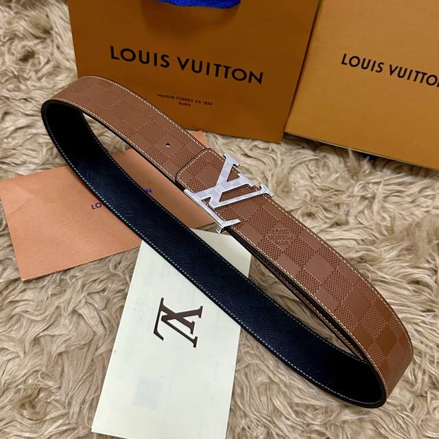 Picture Packaging Louis Vuitton 40mm wide double-sided original calfskin with a