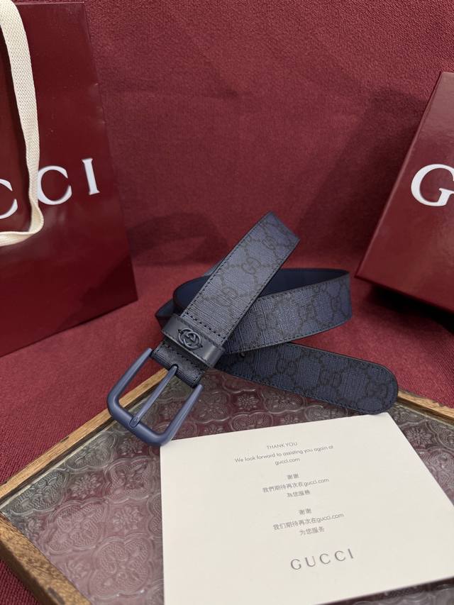 G pin buckle Gucci style number 673921 Faby3 8442. Surface material is custom bl