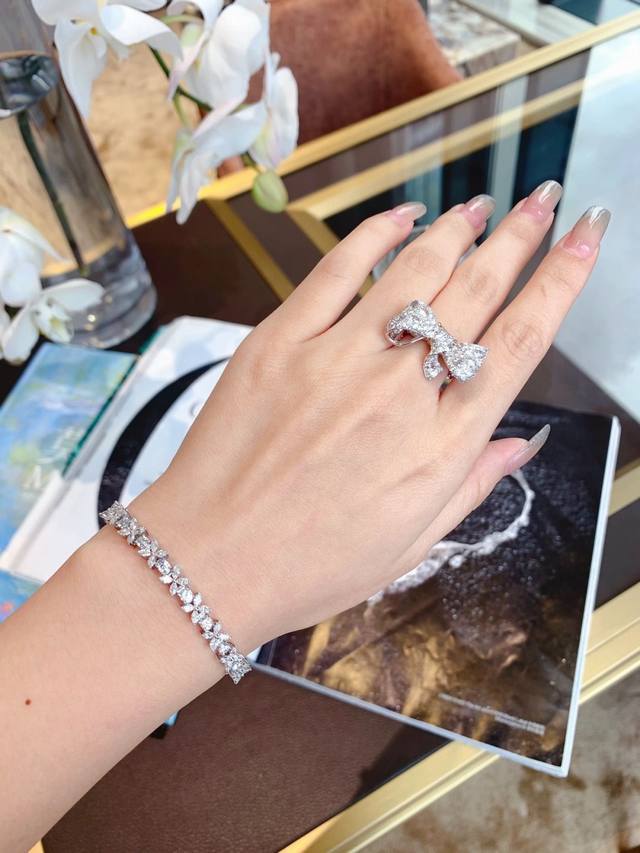 We have large production volumes, please consult customer service. Colored Gems We have large production volumes, please consult customer service. Colored Gems