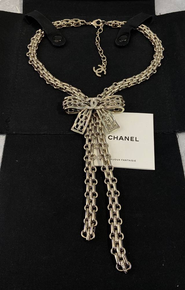 Xx0897 Ch Nel Double C Necklace Absolutely stunning, breathtakingly beautiful! Y Xx0897 Ch Nel Double C Necklace Absolutely stunning, breathtakingly beautiful! Y
