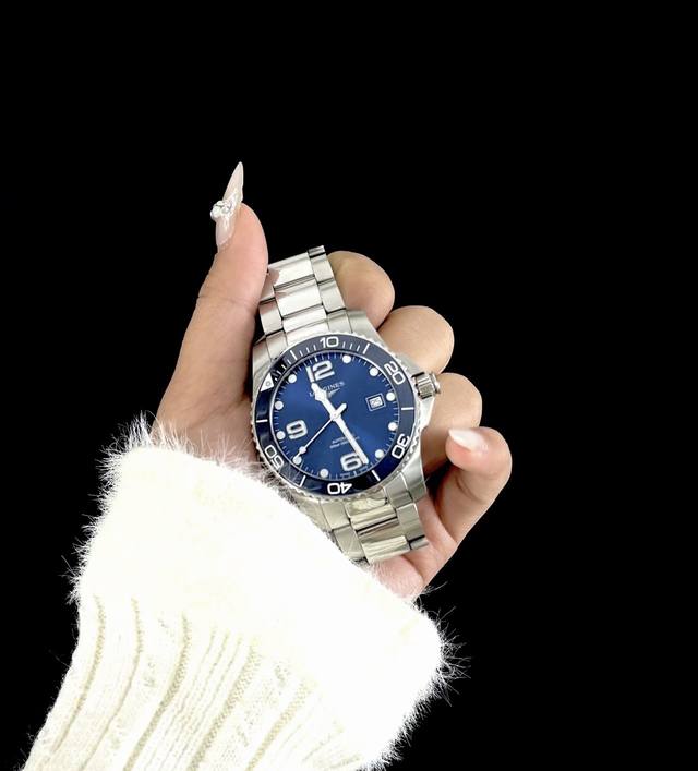 Longines Conquest Diving Series Automatic Mechanical Movement Date Display 300m