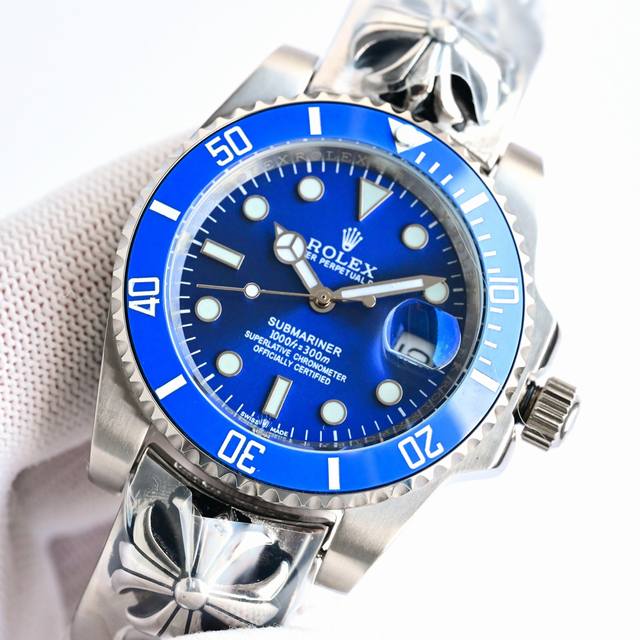 时隔三年Bobo重工打造克罗心，给你不一样的体验，不喜欢撞鬼的你，它绝对是你的知音劳力士Rolex水鬼后镶钻克罗心系列男士精品时尚腕表，搭配进口全自动机械机芯，