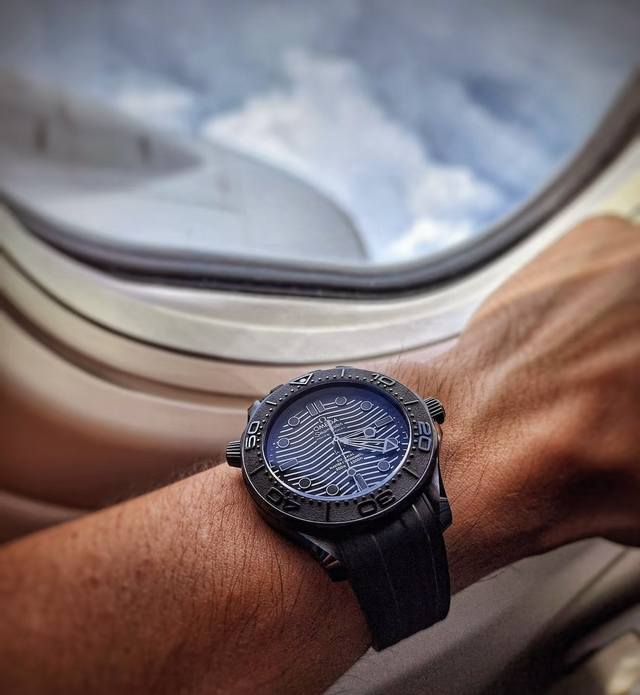 欧米加海马300新的一年 海纳百川 马达成功 戴着海马探索世界,记录每一刻的美好时光 欧米加海马300新的一年 海纳百川 马达成功 戴着海马探索世界,记录每一刻的美好时光