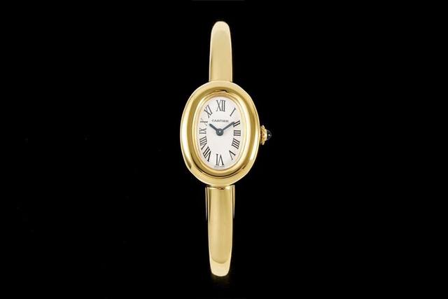 Bls New Bathtub Bracelet Watch, a classic piece from the Baignoire Bathtub serie