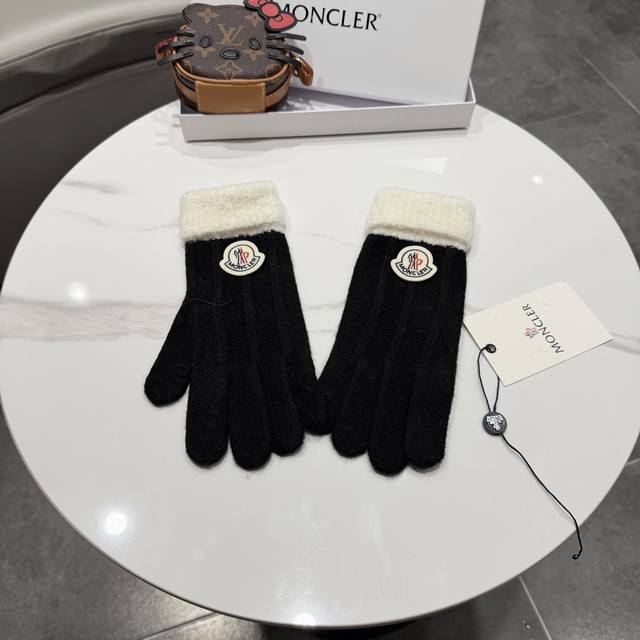 Moncler knitted gloves, available in five colors: black, gray, off-white, and r
