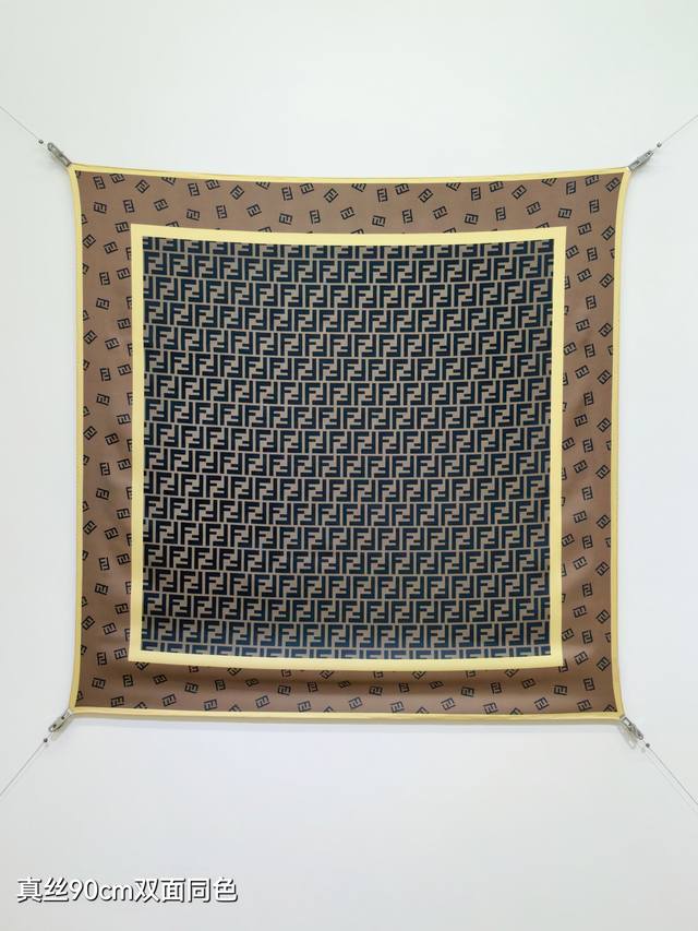 Sfd2511 18 momme double-sided 90X90Cm twill silk Fendi Sfd2511 18 momme double-sided 90X90Cm twill silk Fendi