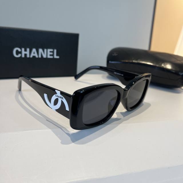 Chanel's popular sunglasses, a must-have for sun protection and face shaping.
