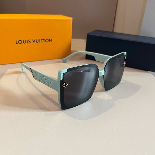 LV Louis Vuitton sunglasses, face-shaping sunglasses, high-end and lightweight.