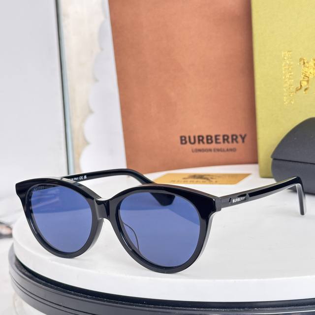 Burberr*Model：Be 4455Fsize：55口17-145