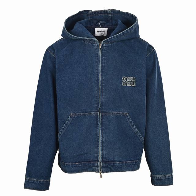 Miu Miu缪缪Mm 贴绣拉链连帽牛仔外套 正品30500购入开发， 定染12*12赛洛纺牛仔面料，成衣洗褪，进口刺绣，定制拉链、纽扣、商标，宽松版型 Siz
