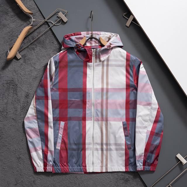 J7036# 2026 Burberry Windproof Jacket, Sizes M-Xxxl J7036# 2026 Burberry Windproof Jacket, Sizes M-Xxxl