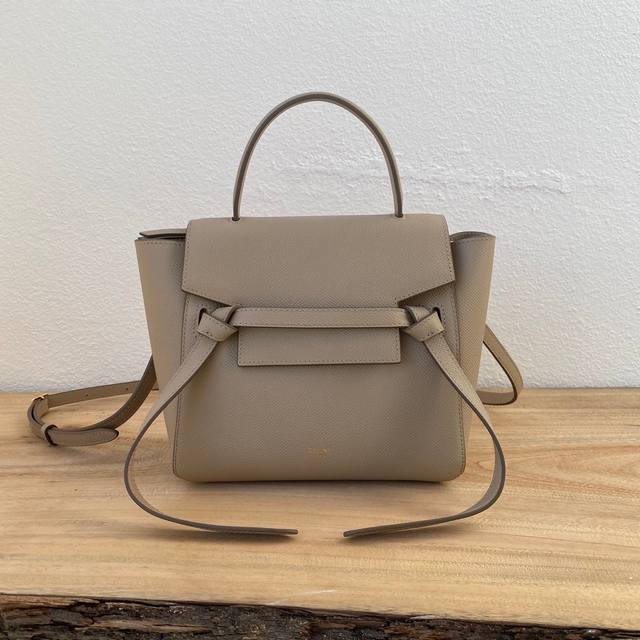 Authentic Overseas Original Single Item: Celine Belt Bag (20cm x 700, 24cm x 10