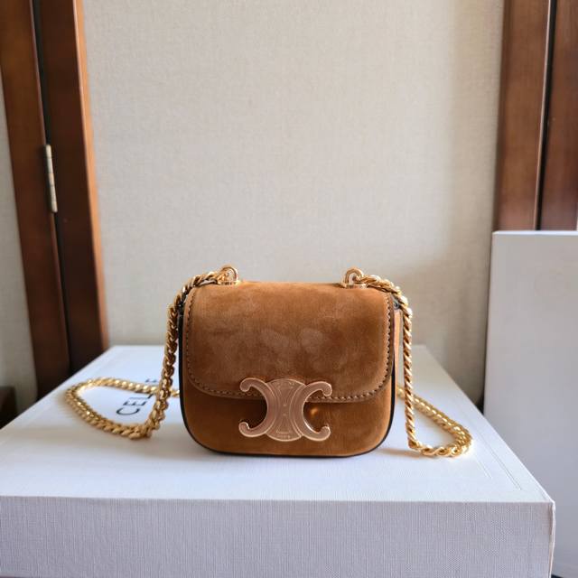 Celine 2025 Chain with Gold Buckle, New Mini Earphone Bag. Celine has been relea