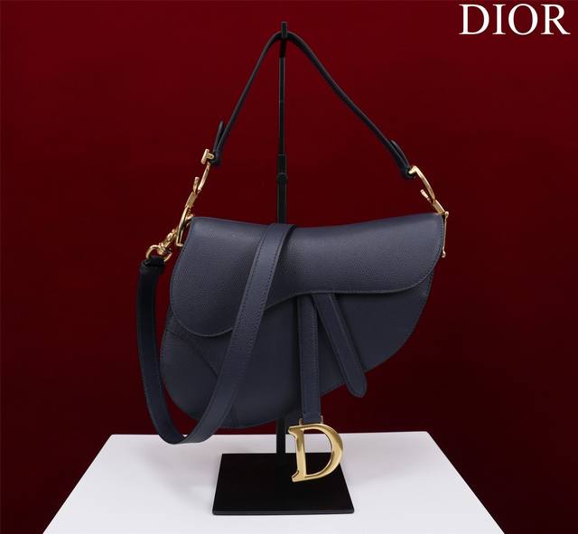 Dior Saddle 马鞍包手掌纹长肩带 大号：25.5*20*6.5Cm 小号：19.5*16*6.5Cm Internal Composition: Le
