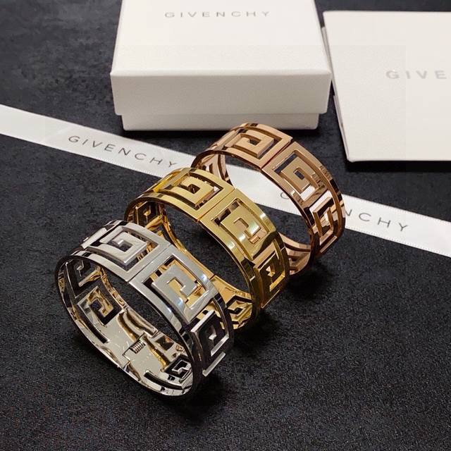 New Givenchy wide openwork carving unisex bracelet, original design, real shot.