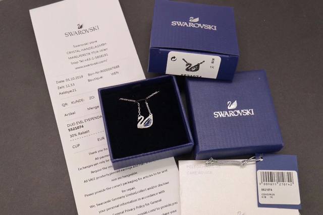 Swarovski Blue Swan Collarbone Necklace The blue swan design captures your elega