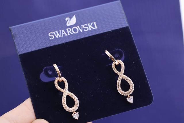 Swarovski Rose Gold Infinity 8-Heart Tassel Earrings Timeless Elegance: These S