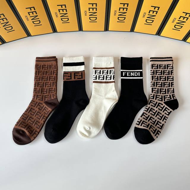 Special packaging Fendi new cashmere mid-calf socks! Five pairs per box, same st