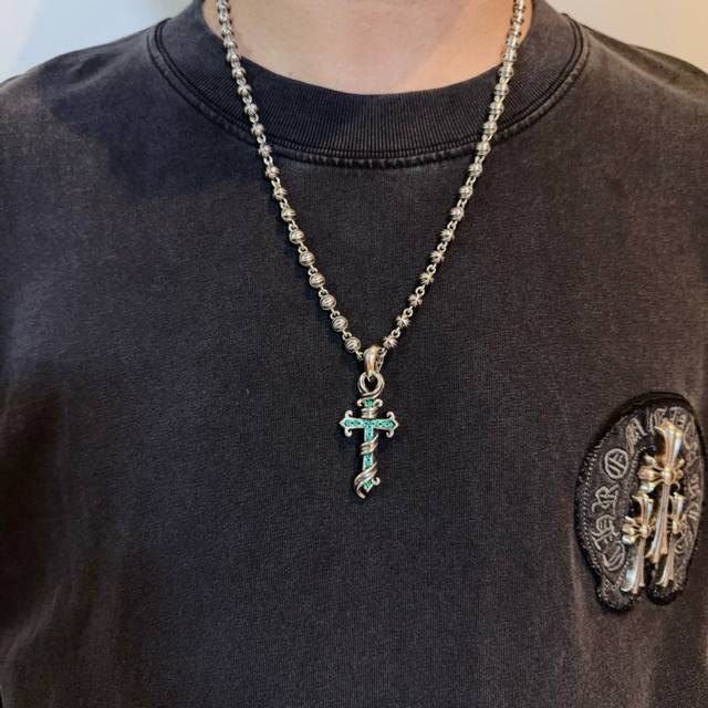 New boutique quality Chrome Hearts retro cross flower ball necklace with green d New boutique quality Chrome Hearts retro cross flower ball necklace with green d