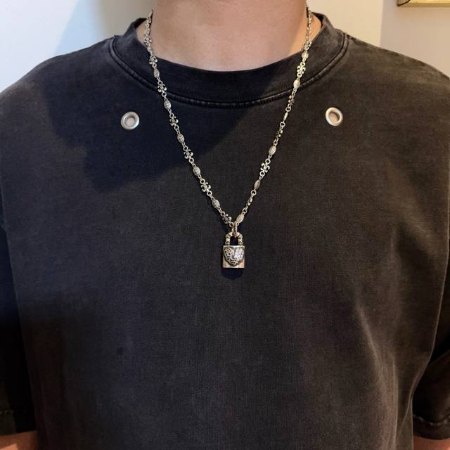 New boutique quality Chrome Hearts cross flower ball necklace with heart lock pe New boutique quality Chrome Hearts cross flower ball necklace with heart lock pe