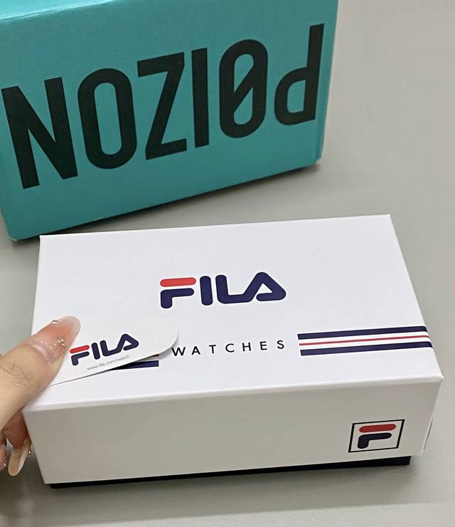 Fila community found this Fila watch! It's a steel-band mechanical watch, and it