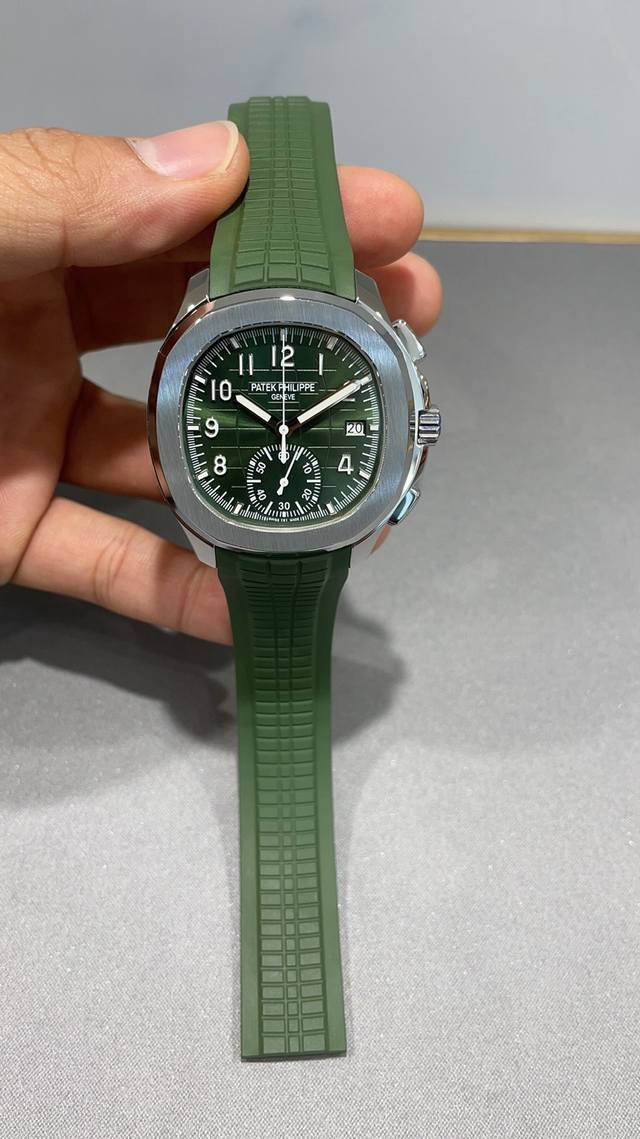 百达翡丽Aquanaut系列5968G-010腕表