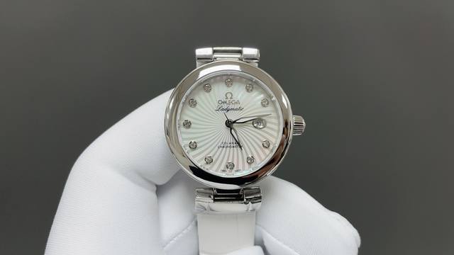 Exclusive Real Shot, Focus on Details and Quality Premium V4 Version Omega De Vi