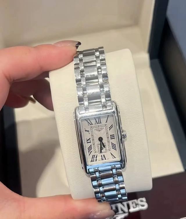Longines DolceVita Series Quartz Movement Three-Display Ladies' Watch, Swiss Wat
