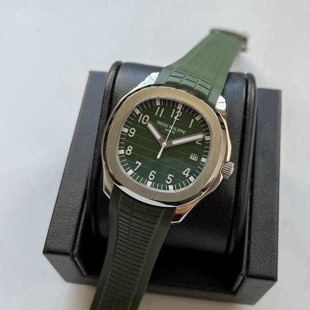 Patek Philippe Aquanaut 5167, 5168 "Grenade" model Patek Philippe Patek Philippe Aquanaut 5167, 5168 "Grenade" model Patek Philippe