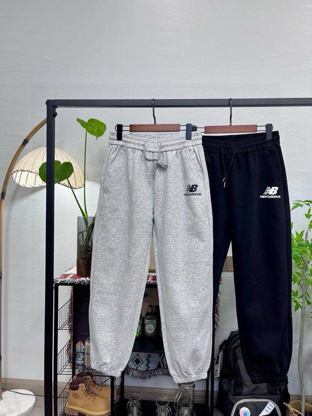 Nb Basic Jogger Pants DDD New Balance basic casual sweatpants with jogger cuffs.