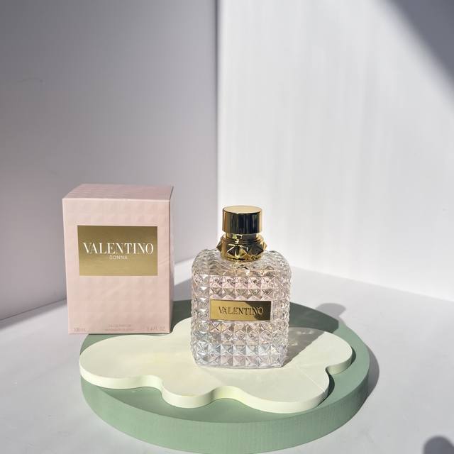 Original Quality DDD Valentino Miss Donna DDD Top Notes: Italian Bergamot, Grape