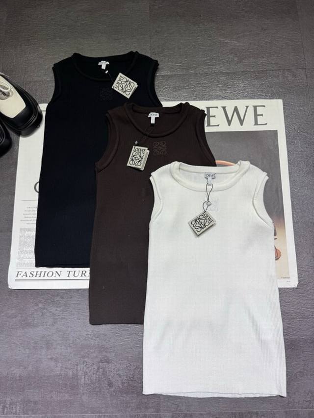Pp Original Loewe 26Ss Women's Sleeveless Vest, high-end version, model wearing
