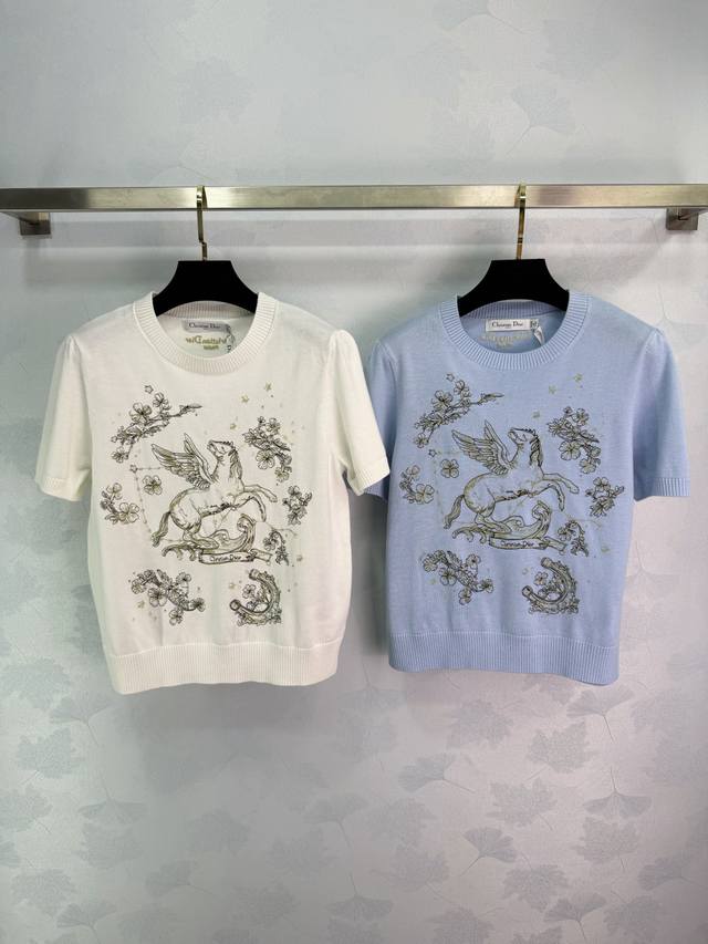 Dio* 2026 Early Spring New Pegasus Embroidered Knit Short-Sleeve T-Shirt! Made w