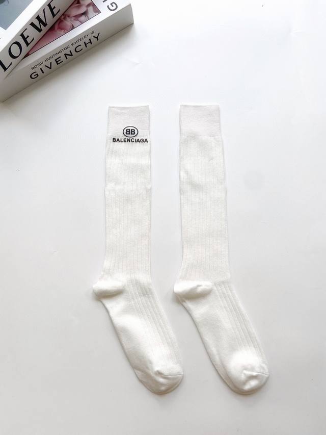 Comes with packaging DDD One pair per box DDD Balenciaga classic logo cotton kn