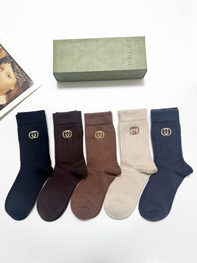 Packaged DDD One box contains 5 pairs DDD Gucci classic embroidered logo cashme