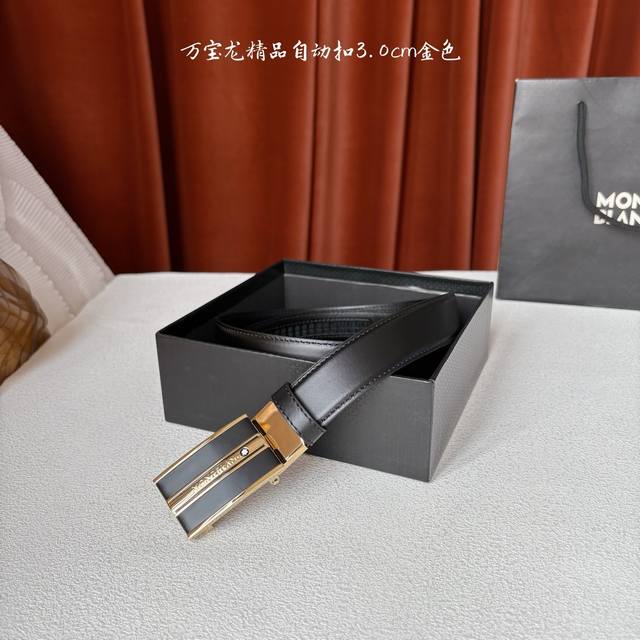 品牌： 万宝龙 Montblanc家持续其一贯的高雅、绅士、精致的风格，进口小牛皮，手感细腻柔软。纯钢自动精品扣，男士必备！宽度：3.0Cm DDD