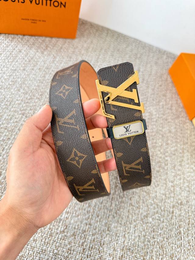 Product Name: Louis Vuitton Belt - Original Single Belt Model: Hook, Classic Pu Product Name: Louis Vuitton Belt - Original Single Belt Model: Hook, Classic Pu
