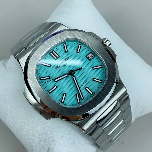 鹦鹉螺5711 蒂芙尼蓝盘 DDD 鹦鹉螺5711 蒂芙尼蓝盘 DDD