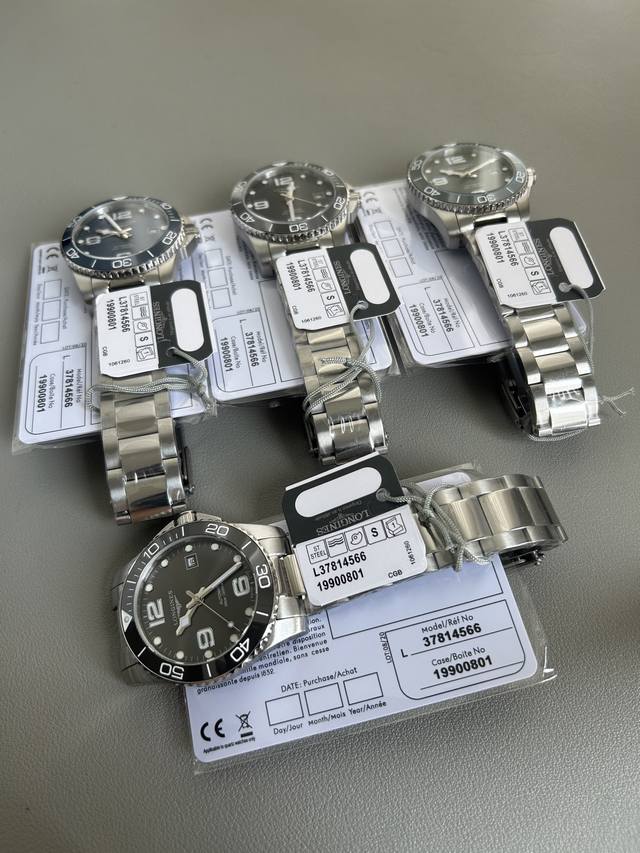 Longines Aquamarine series stainless steel case, three codes match, equipped wit