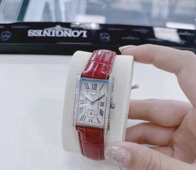 Dolcevita series, rectangular shape, stainless steel, with scratch-resistant sy Dolcevita series, rectangular shape, stainless steel, with scratch-resistant sy