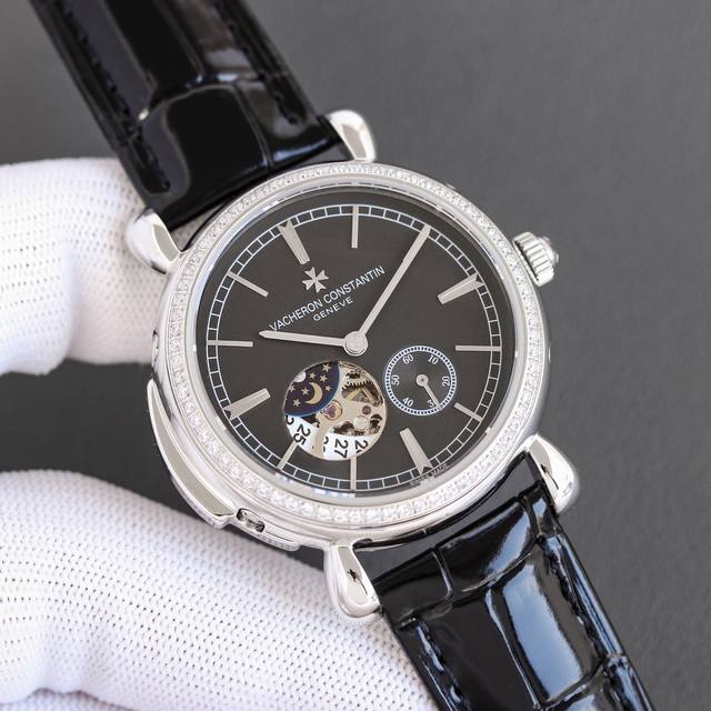 Gold and silver are the same price. Brand: Vacheron Constantin Patrimony Series